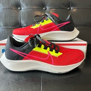 Nike Air Zoom Pegasus 38 ‘Chile Red Hyper Pink’‎